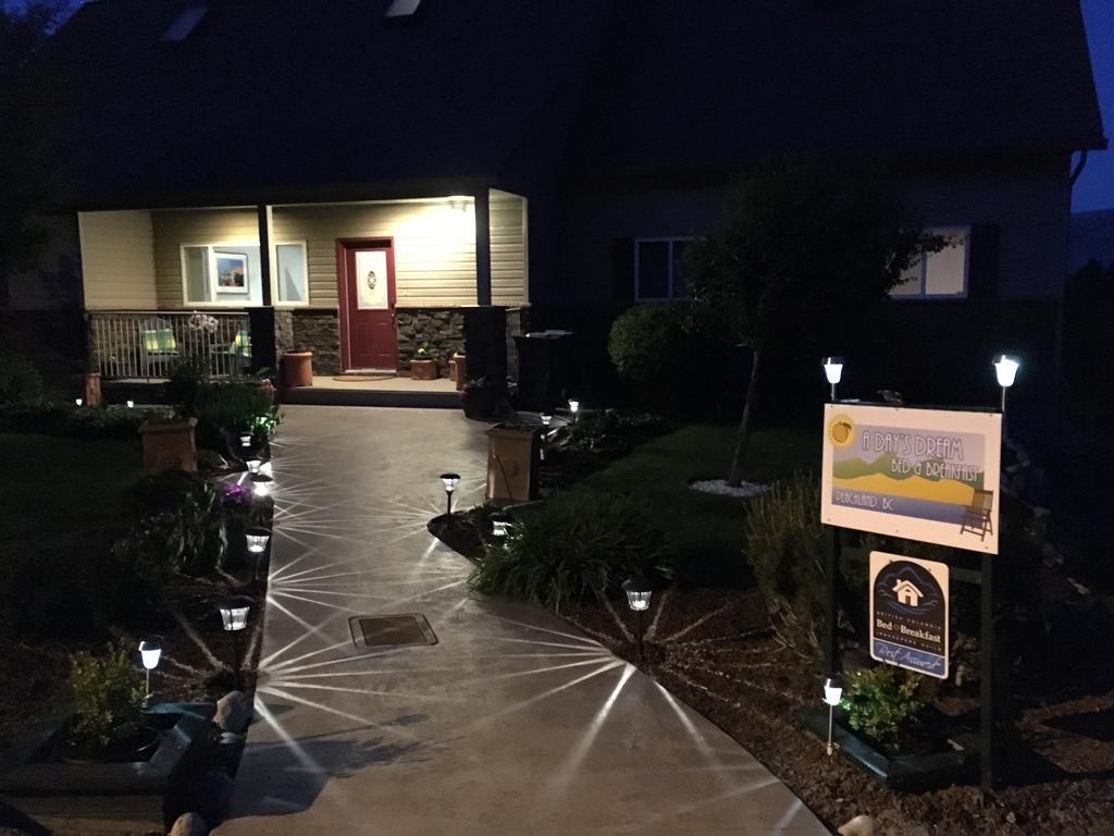 A Day'S Dream B&B Peachland Esterno foto